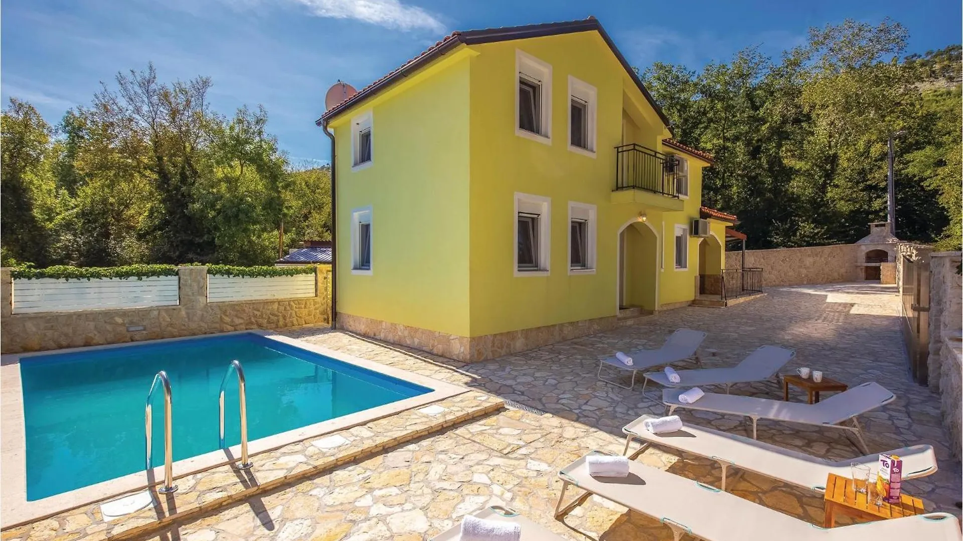Επικοινωνία με το 3 Bedroom Stunning Home In Bribir